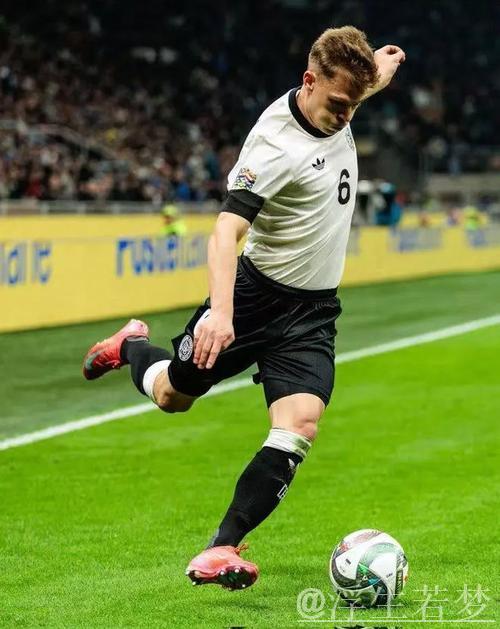 基米希快速角球助攻破门！球童：社交平台爆红，全国点赞让我笑疯了